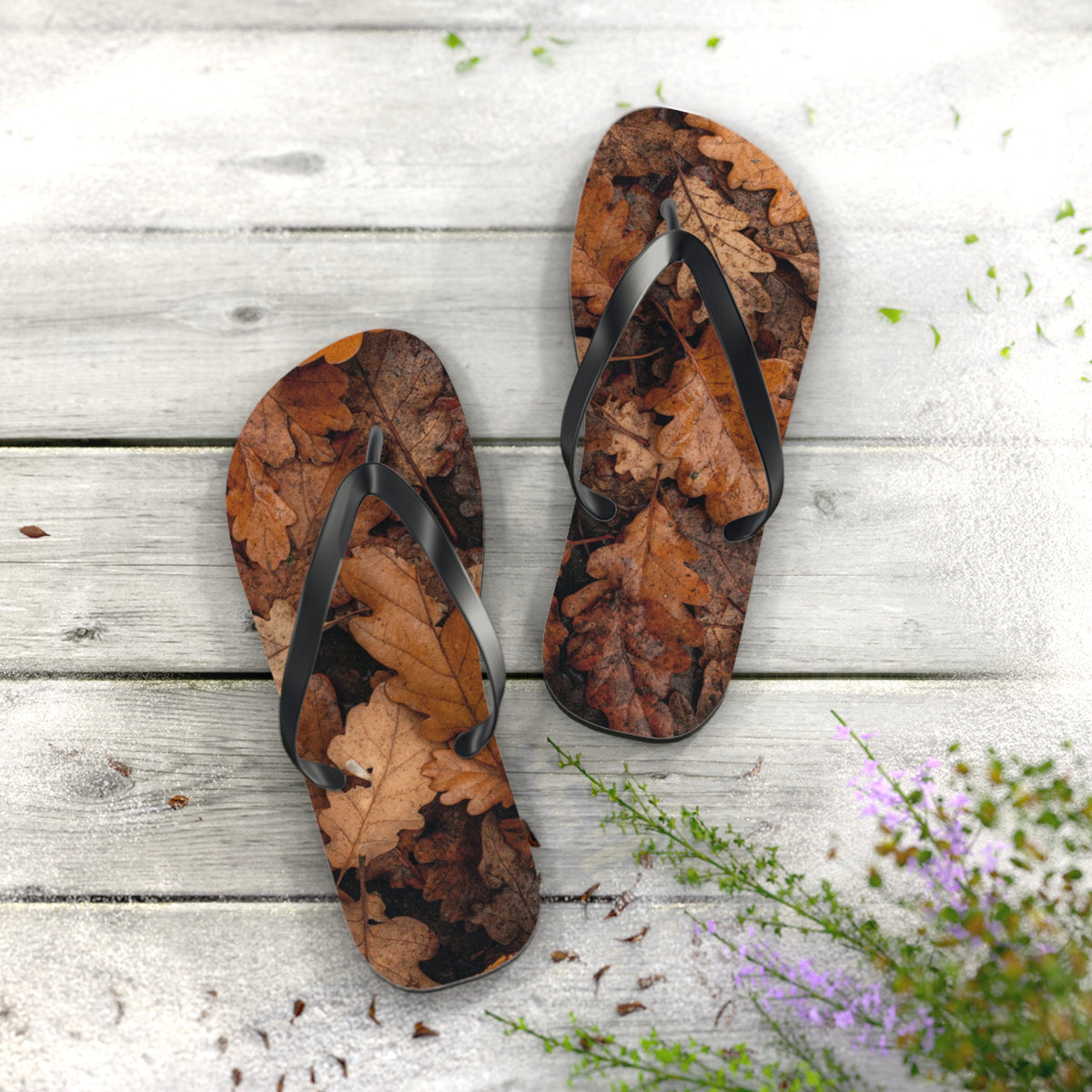 Leafs Outdoors Flip Flops, Sandals Slides, Summer Footwear, Brand New