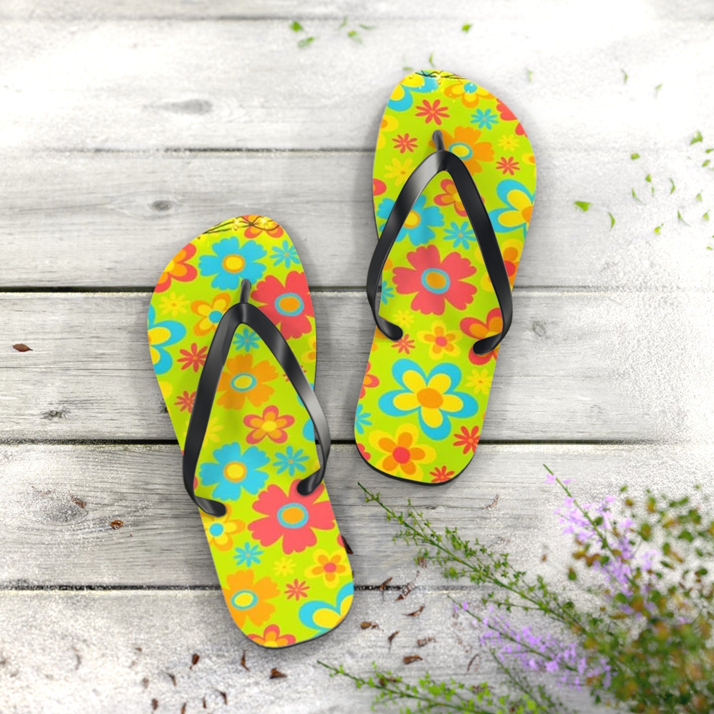 Waves And Sun Sandals Groovy Flowers Summer Flip Flops Slides BRAND NEW