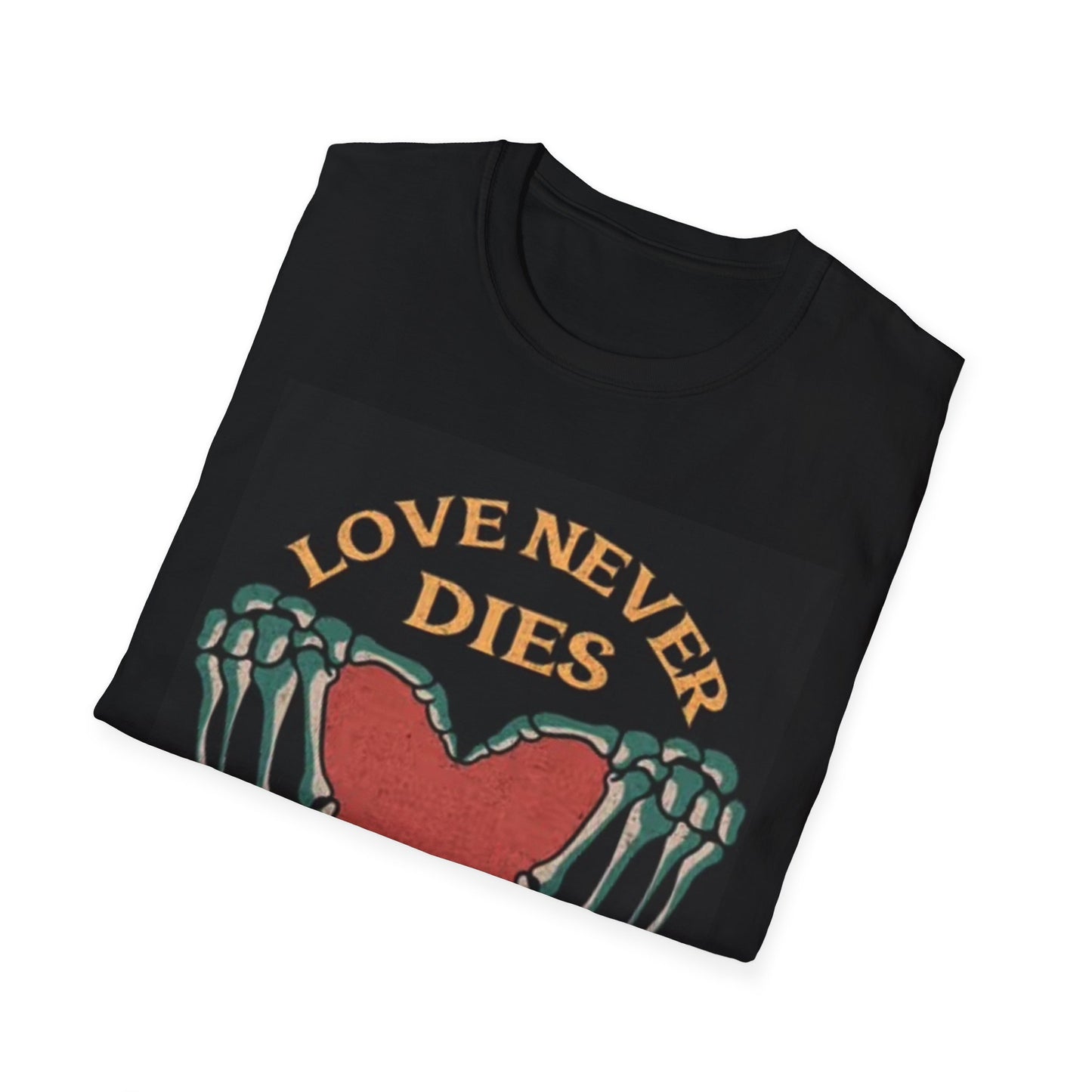 Love Never Dies Graphic T Shirt Retro Vintage Art Unisex Softstyle T-Shirt