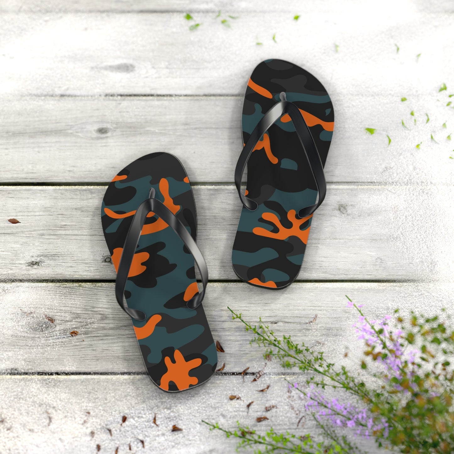 Waves And Sun Sandals Camo Print Summer Flip Flops Slides BRAND NEW