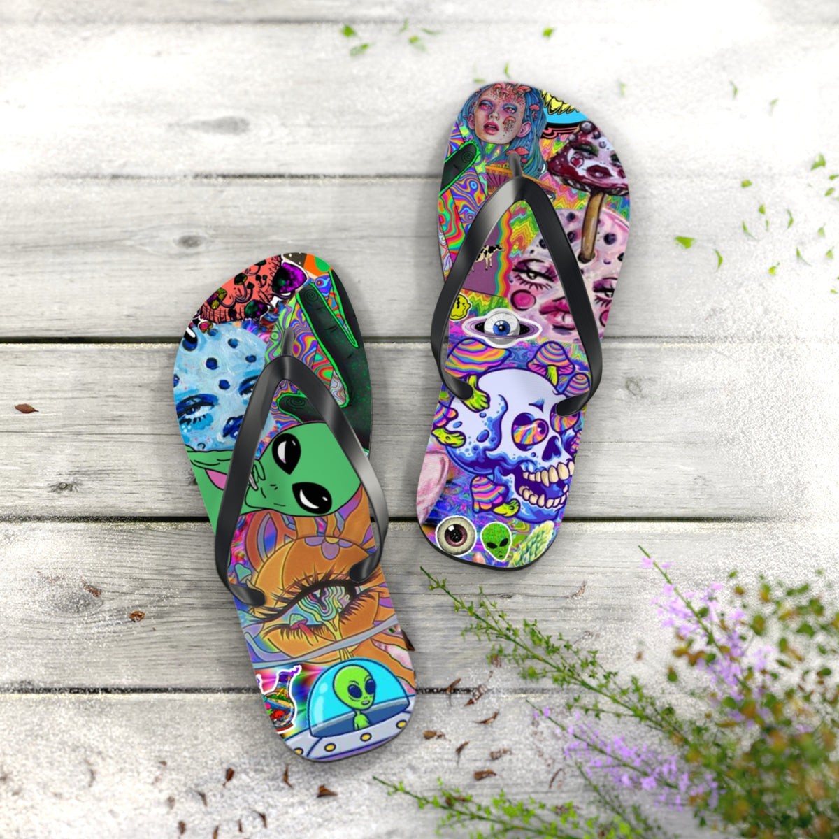 Alien Graphic Flip Flops, Sandals Slides, Summer Footwear, Brand New