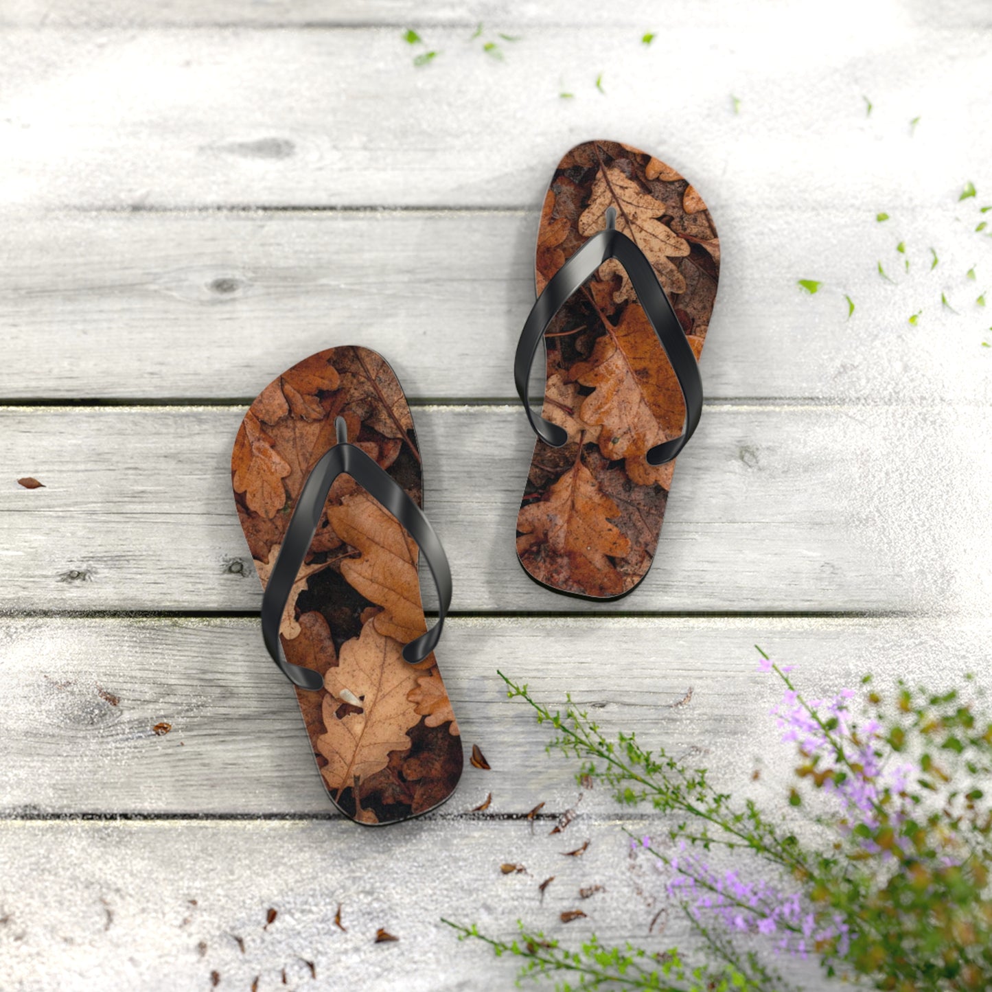 Leafs Outdoors Flip Flops, Sandals Slides, Summer Footwear, Brand New