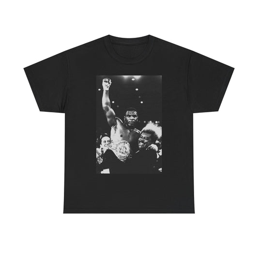 Mike Tyson T-shirt vintage boxing champion UFC retro art Unisex Heavy Cotton Tee