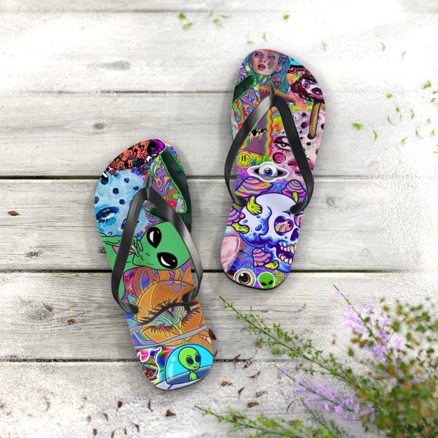 Alien Graphic Flip Flops, Sandals Slides, Summer Footwear, Brand New