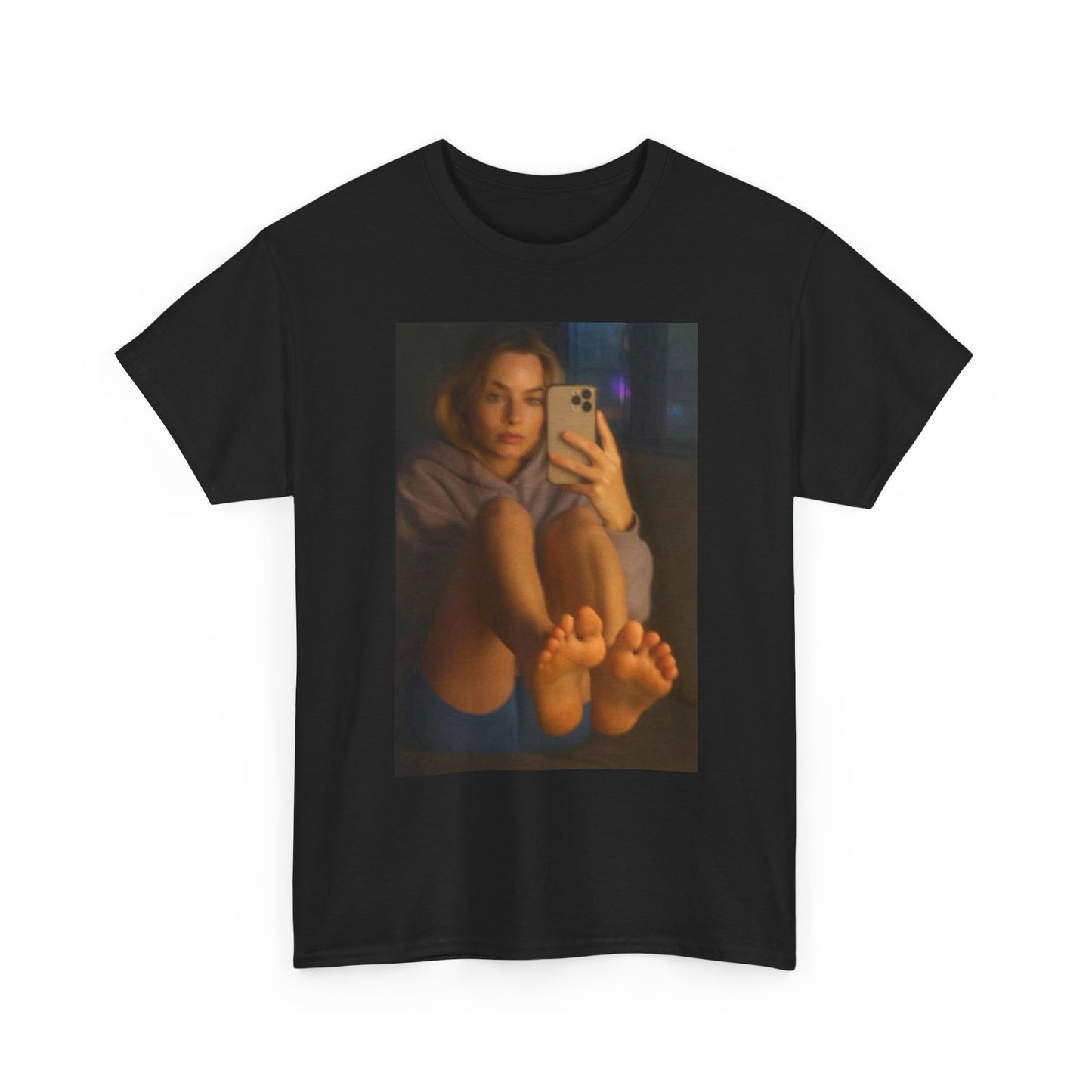 Margot Robbie Funny Feet Graphic T Shirt Unisex Heavy Cotton Tee Gift New