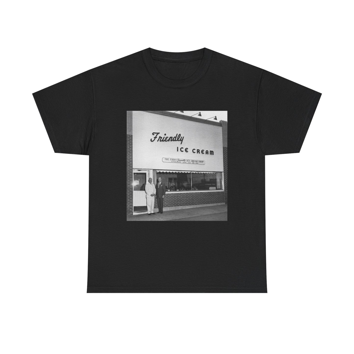 Friendly's Ice Cream Tshirt Vintage Logo New England Retro Unisex Heavy 56