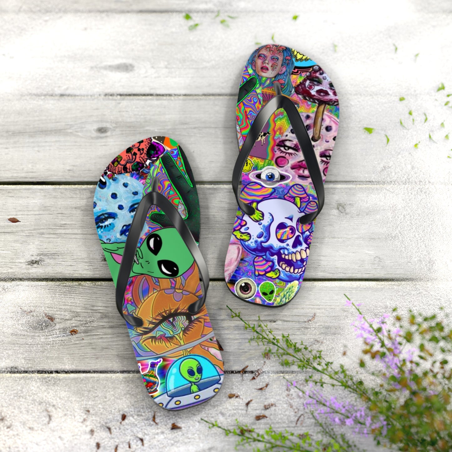 Alien Graphic Flip Flops, Sandals Slides, Summer Footwear, Brand New
