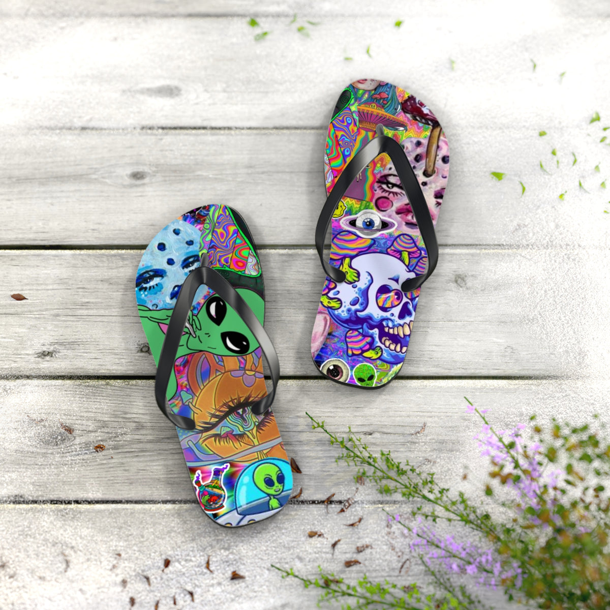 Alien Graphic Flip Flops, Sandals Slides, Summer Footwear, Brand New