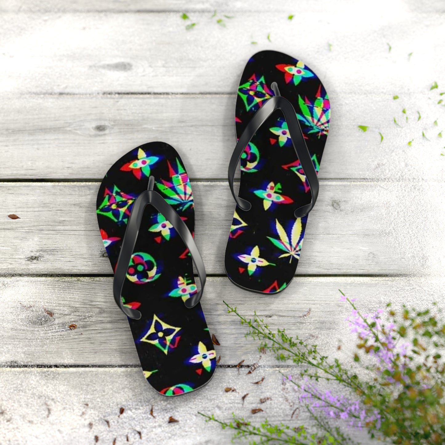 WAVES And SUN Co Sandals Weed Leafs  - Flip Flops -Slides Summer Beach BRAND NEW