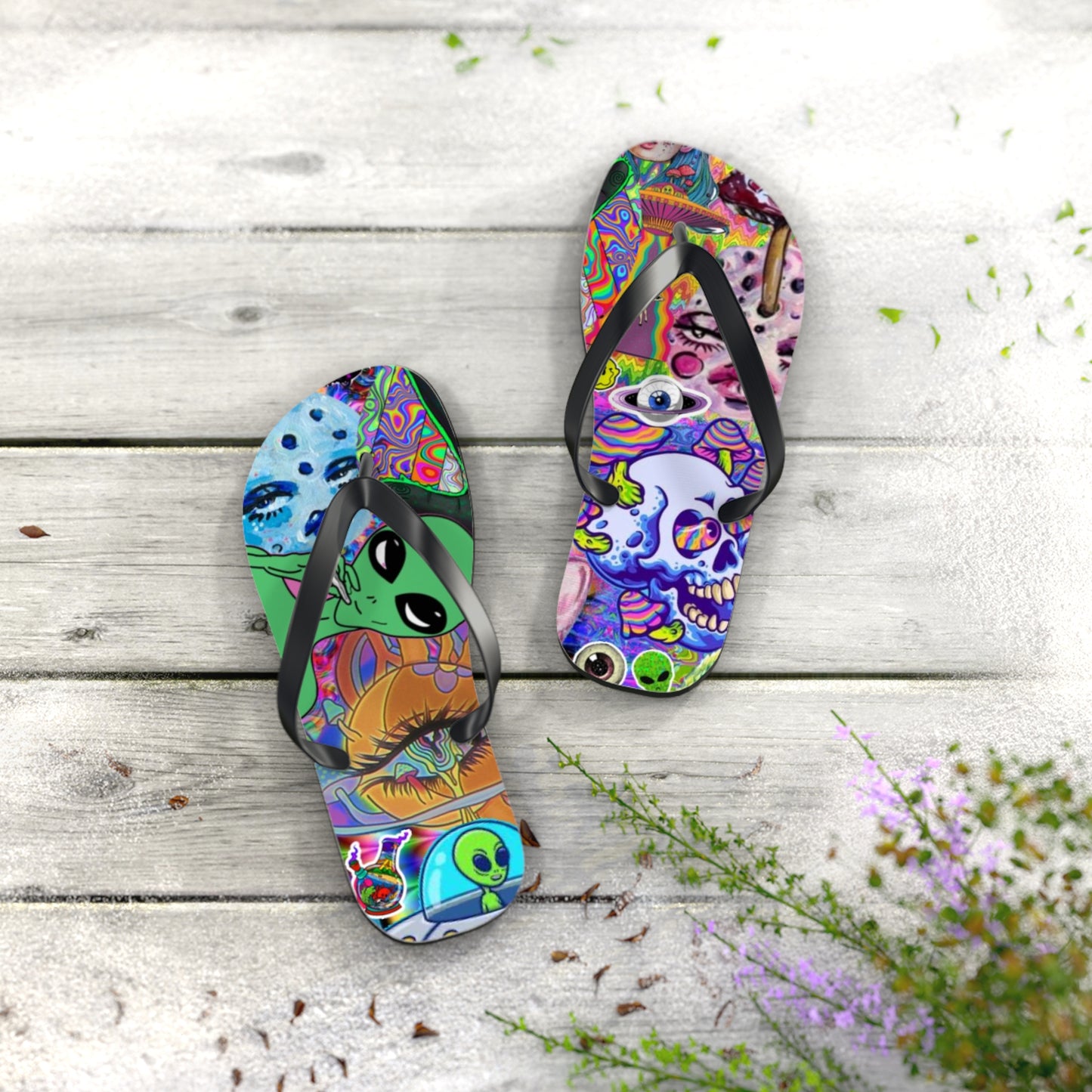 Alien Graphic Flip Flops, Sandals Slides, Summer Footwear, Brand New