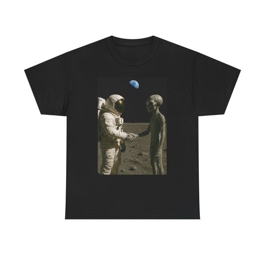 Space Man And Aliens Graphic T Shirt NEW Adult Unisex Heavy Cotton Tee