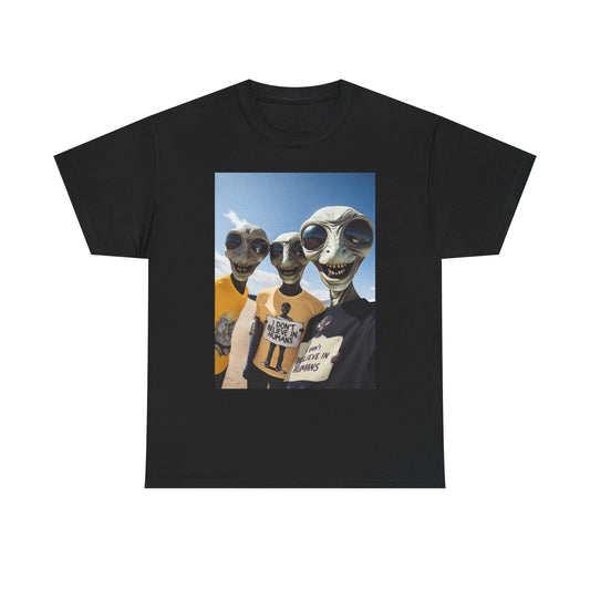 Alien Selfie Roswell Funny T Shirt Graphic Unisex Heavy Cotton Tee
