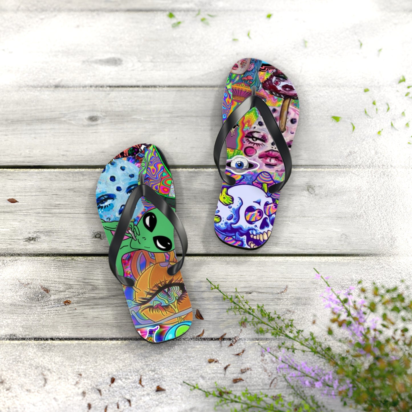 Alien Graphic Flip Flops, Sandals Slides, Summer Footwear, Brand New