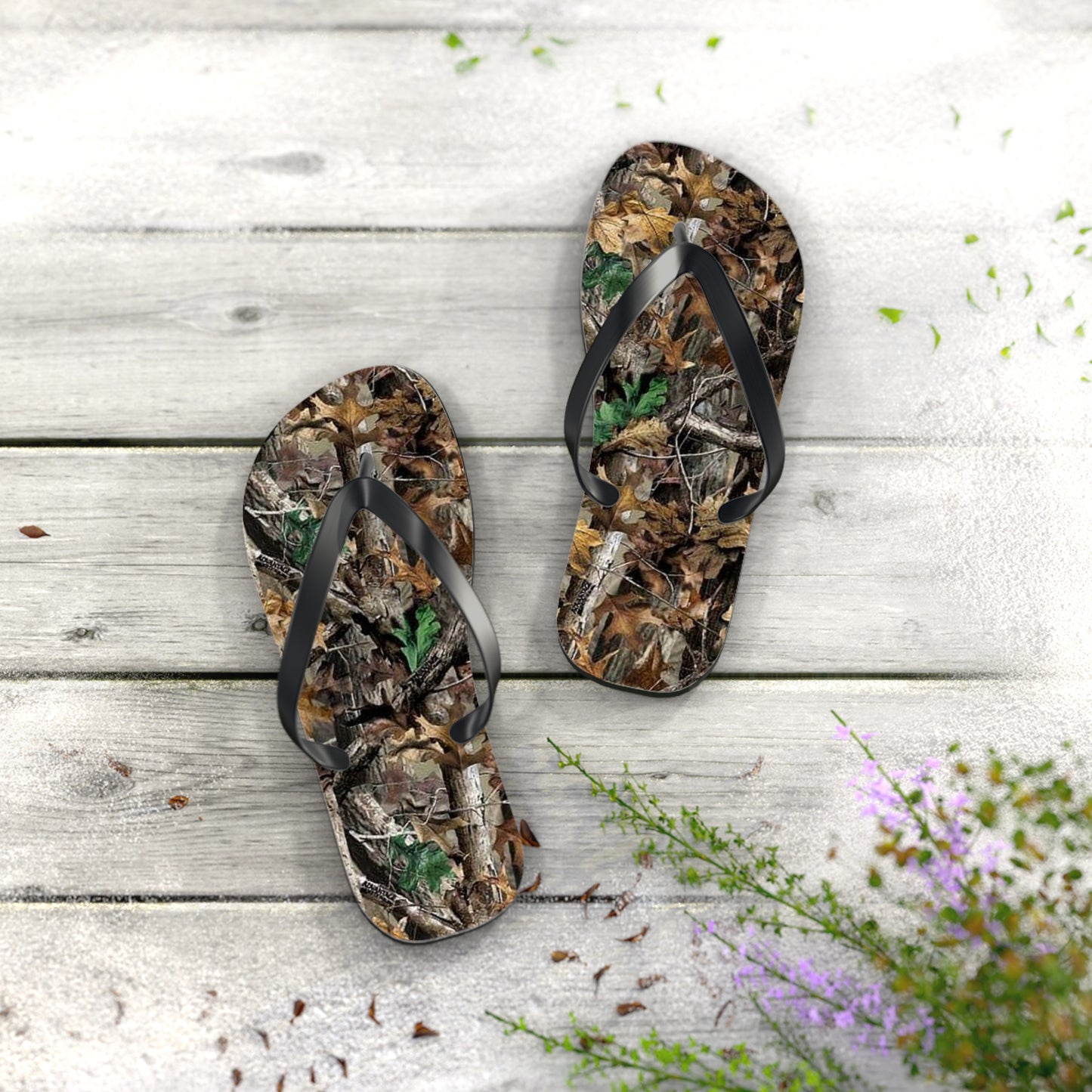 Waves And Sun Sandals Hunting Camo Summer Flip Flops Slides BRAND NEW